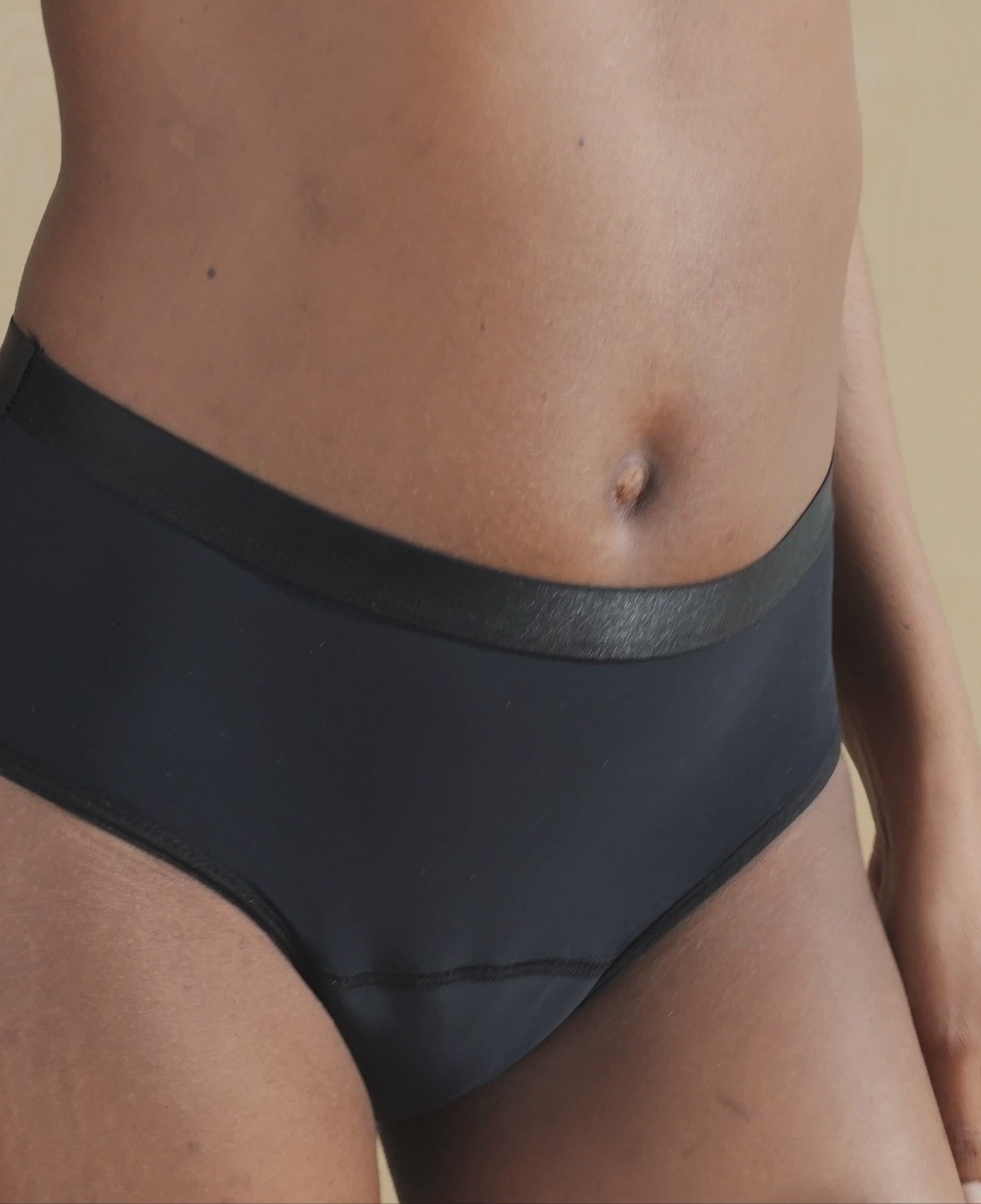 Culotte  absorbante menstruation hipster présentation face